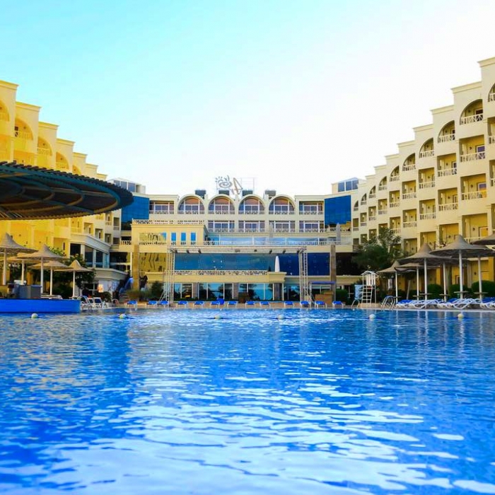 افضل شركة حجز فندق اي ام سي رويال الغردقة - اسعار فنادق الغردقة 5 نجوم 2022 | AMC Royal Hotel
